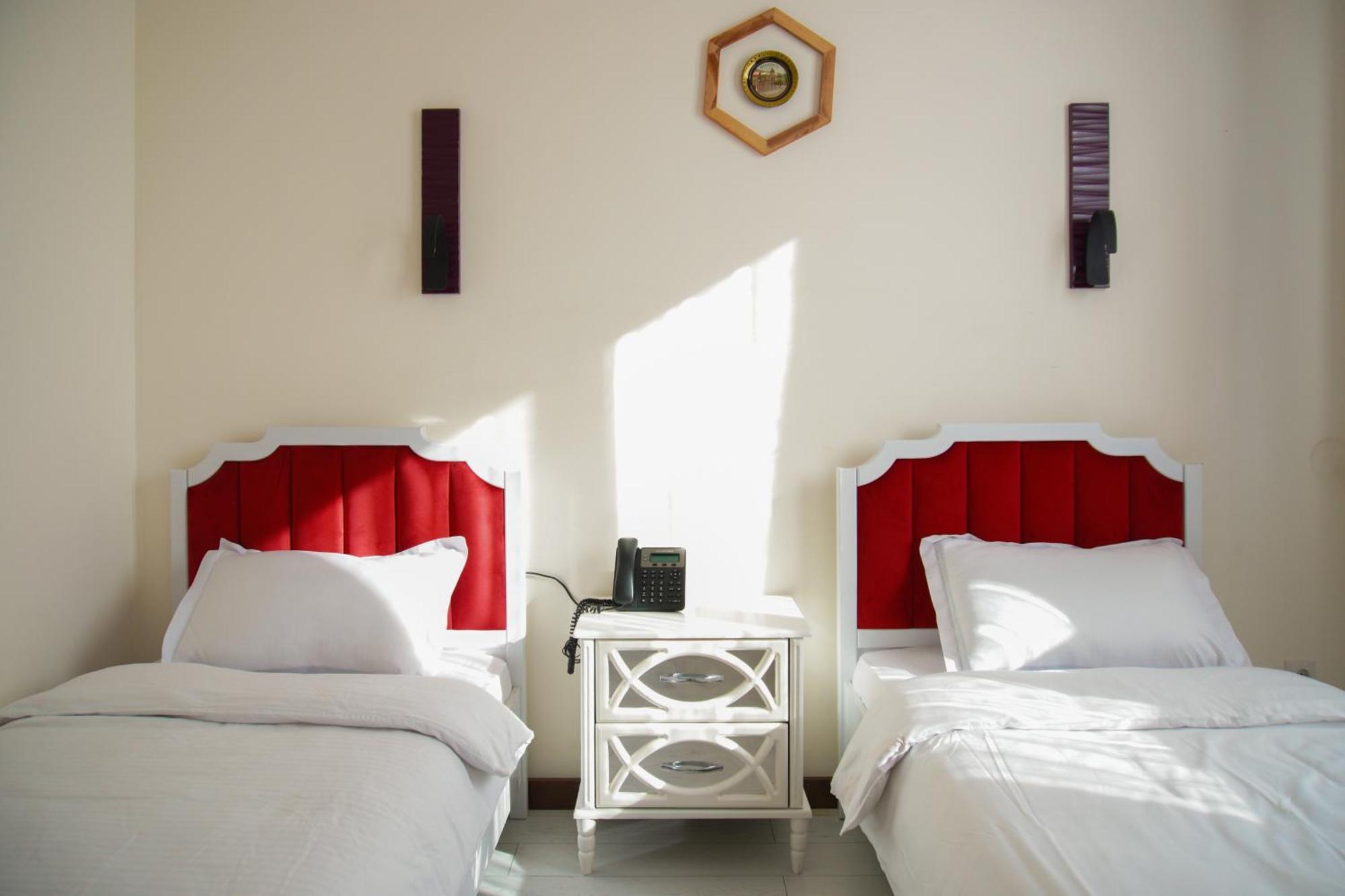 Luxin Hotel Tbilisi Ngoại thất bức ảnh